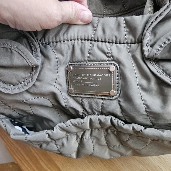 Marc By Marc Jacobs Standard Supply Nylon Tote Quilted Weekender - Picture 5 of 9